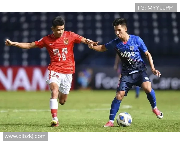 广州足球队逆袭之旅揭秘：从低谷到巅峰的精彩历程与奋斗故事