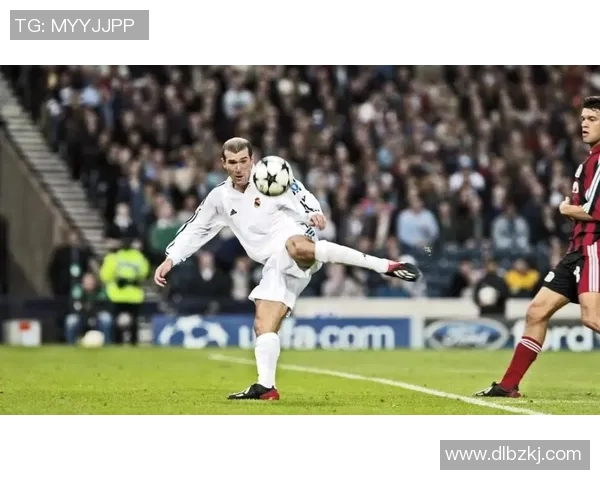 绰号大圣的足球明星如何在绿茵场上书写传奇人生与辉煌成就