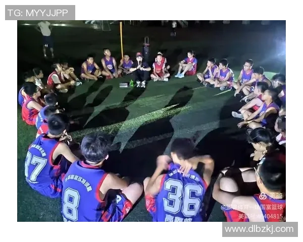 西安篮球队荣登篮球意识排行榜第四名展现出色团队配合与战术执行力 西安篮球队荣登篮球意识排行榜第四名展现出色团队配合与战术执行力