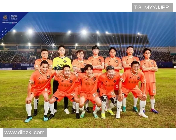 探索球足球球的魅力与技巧提升之路，助你成为绿茵场上的明星球员